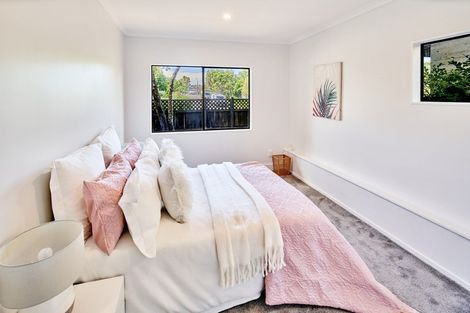 Photo of property in 39b Amapur Drive, Khandallah, Wellington, 6035