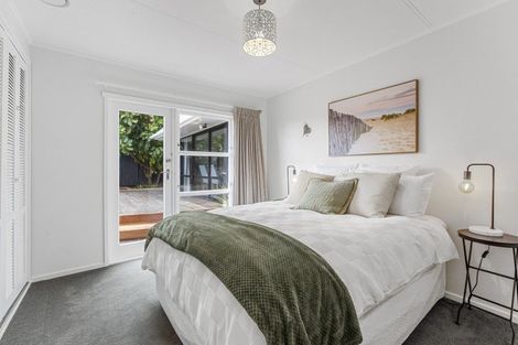 Photo of property in 50 Winara Avenue, Waikanae, 5036