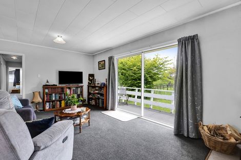 Photo of property in 8 Karaka Street, Inglewood, 4330