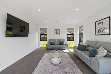 Photo of property in 12 Kahikatea Drive, Kinloch, Taupo, 3377