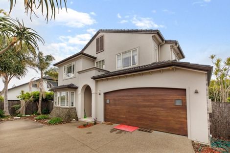 Photo of property in 25a Bluefin Way, West Harbour, Auckland, 0618