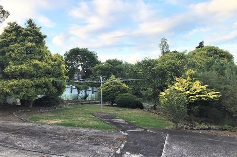 Photo of property in 37 St Leonards Road, Kelston, Auckland, 0602