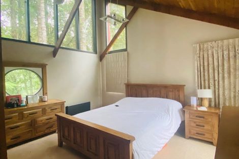 Photo of property in 52 Park Hill Road, Birkenhead, Auckland, 0626