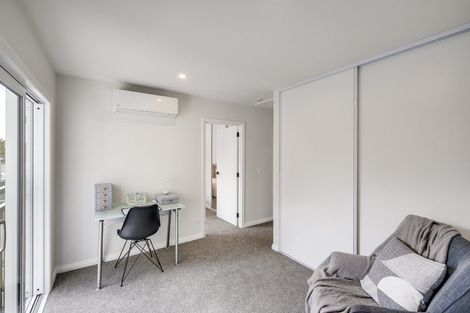 Photo of property in 9b Church Road, Taradale, Napier, 4112