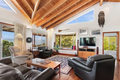 Photo of property in 5447 Christchurch Akaroa Road, Duvauchelle, 7582