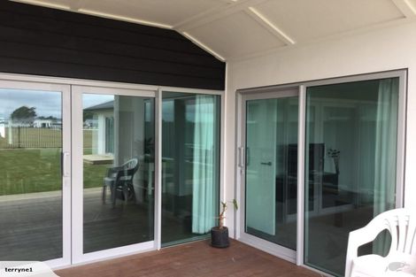 Photo of property in 3 Aparima Place, Awatoto, Napier, 4110