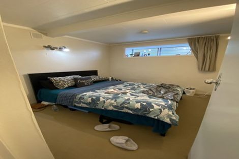 Photo of property in 27 Mahara Avenue, Birkenhead, Auckland, 0626