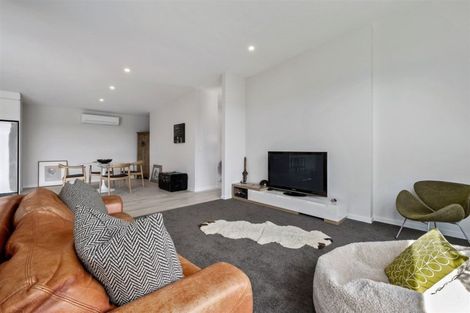 Photo of property in 7 Stackbrae Avenue, Wanaka, 9305