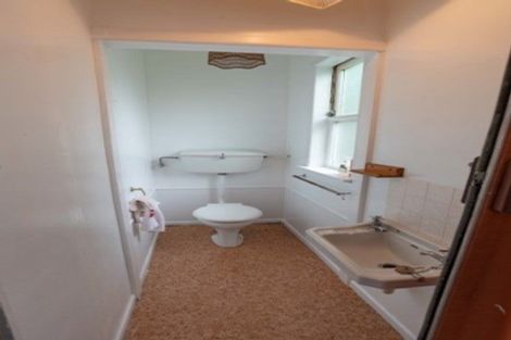 Photo of property in 2 Braemar Terrace, Johnsonville, Wellington, 6037