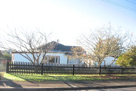 Photo of property in 3 Rondorlyn Place, Manurewa, Auckland, 2102