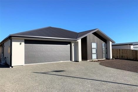 Photo of property in 14 Tarn Close, Richmond, 7020