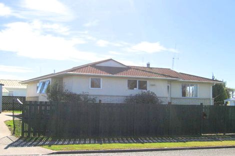 Photo of property in 16 Crawshaw Drive, Nawton, Hamilton, 3200