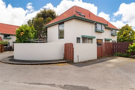 Photo of property in 28 Mcbain Grove, Avalon, Lower Hutt, 5011