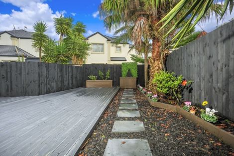 Photo of property in 3/17 Matata Street, Blockhouse Bay, Auckland, 0600