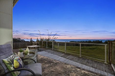 Photo of property in 2 Record Street, Fitzroy, New Plymouth, 4312