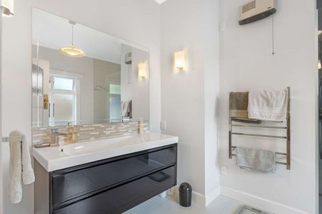 Photo of property in 44 College Street, College Estate, Whanganui, 4500