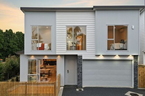 Photo of property in 37b Sorrel Crescent, Bucklands Beach, Auckland, 2012