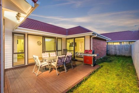 Photo of property in 20 Tarapiroe Avenue, Takanini, 2112