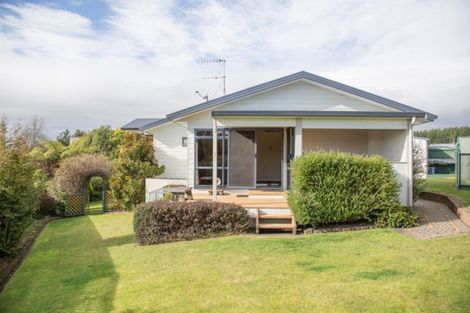 Photo of property in 9 Herea Avenue, Motuoapa, Turangi, 3382