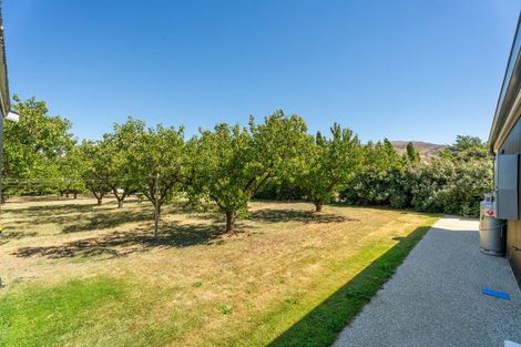 Photo of property in 25 Hall Road, Bannockburn, Cromwell, 9384