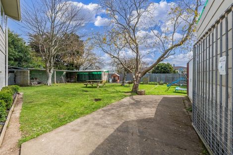 Photo of property in 1 Totara Place, Pahiatua, 4910