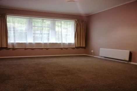 Photo of property in 32 Arapiko Street, Johnsonville, Wellington, 6037