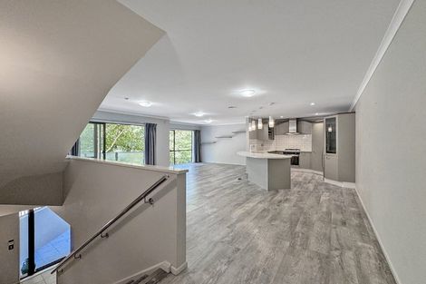 Photo of property in 5 Bank Road, Northland, Wellington, 6012