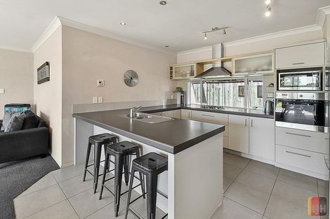 Photo of property in 50 Stranraer Crescent, Wattle Downs, Auckland, 2103