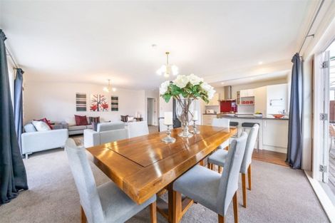 Photo of property in 2/5 Stephen Street, Trentham, Upper Hutt, 5018