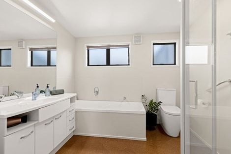 Photo of property in 4 Day Dawn Crescent, Omaha, Warkworth, 0986