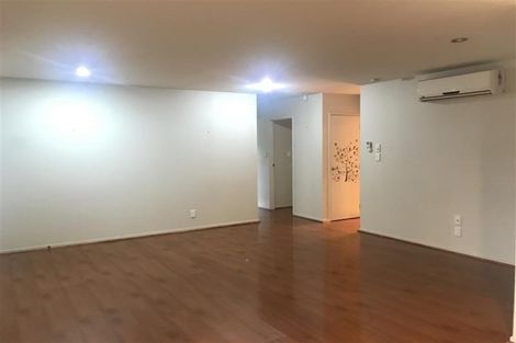 Photo of property in 7 John Broad Place, Flat Bush, Auckland, 2019