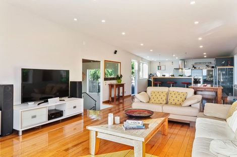 Photo of property in 13 Karekare Road, Raumati South, Paraparaumu, 5032