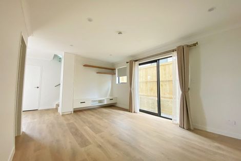 Photo of property in 37b Forrest Hill Road, Milford, Auckland, 0620