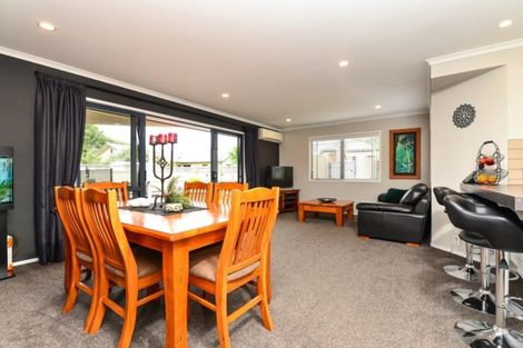 Photo of property in 3 Johnsfield Place, Rototuna, Hamilton, 3210