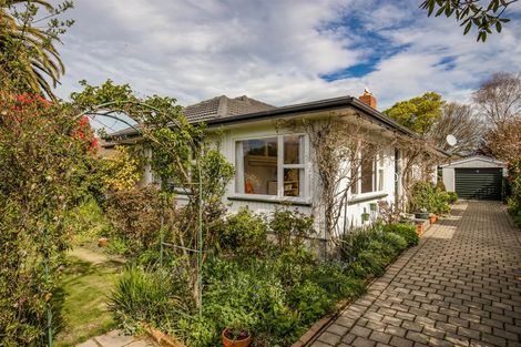 Photo of property in 305 Wairakei Road, Bryndwr, Christchurch, 8053