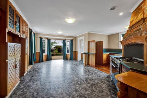 Photo of property in 58 Collins Street, Hawera, 4610