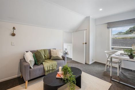 Photo of property in 27 Caesars Place, Churton Park, Wellington, 6037