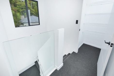 Photo of property in 1 Te Awakura Terrace, Mount Pleasant, Christchurch, 8081