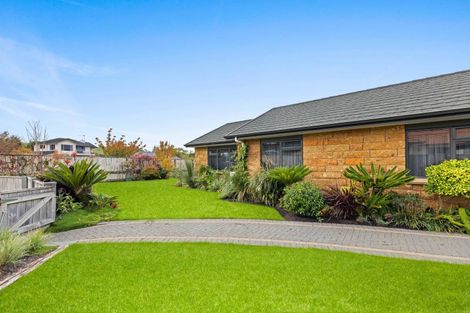 Photo of property in 34 Kinder Street, Acacia Bay, Taupo, 3330