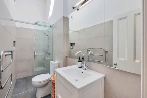 Photo of property in 26 Church Street, Devonport, Auckland, 0624