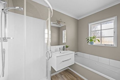 Photo of property in 13a Upham Crescent, Taradale, Napier, 4112