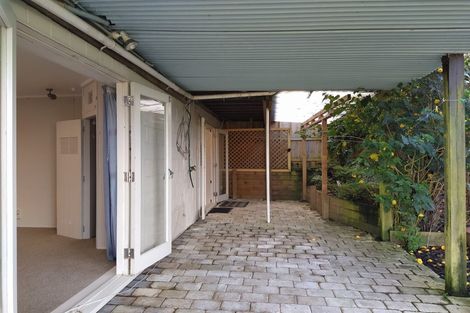 Photo of property in 2/18 Glamorgan Drive, Torbay, Auckland, 0630