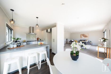 Photo of property in 19 Court Road, Tawa, Wellington, 5028