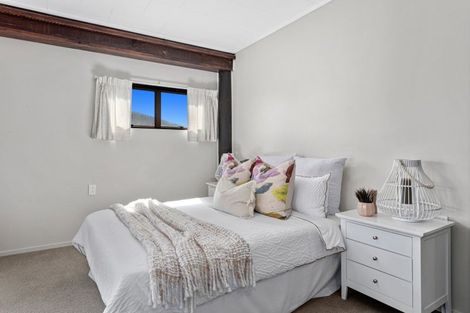 Photo of property in 18 Tawhara Place, Edgecumbe, 3120