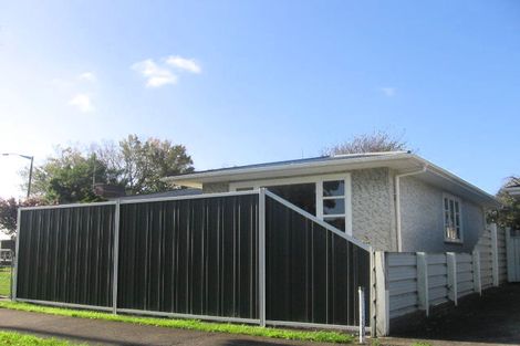 Photo of property in 2 Highbury Avenue, Highbury, Palmerston North, 4412