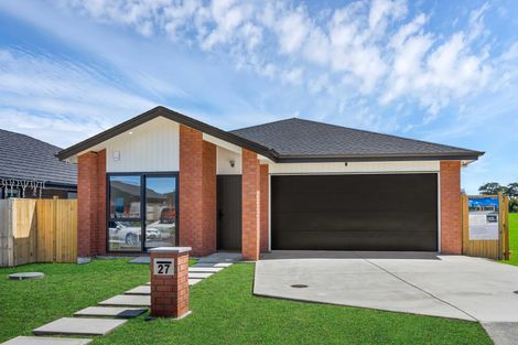 Photo of property in 27 Korowhiti Road, Clarks Beach, 2122