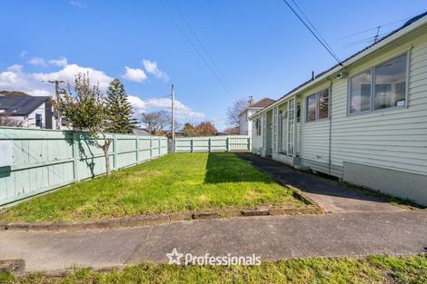 Photo of property in 17 Molesworth Street, Taita, Lower Hutt, 5011