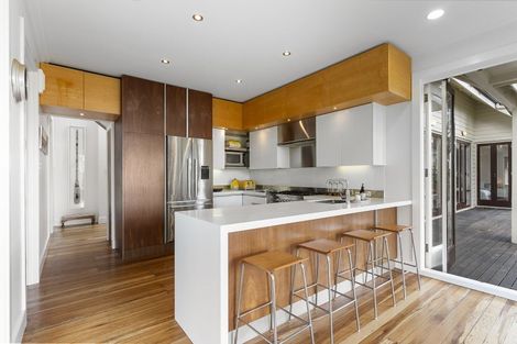 Photo of property in 34 Edgars Road, Westmere, Auckland, 1022