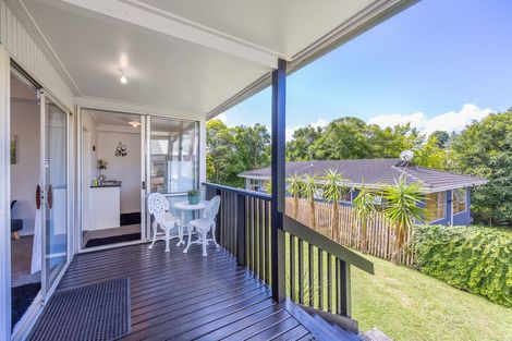 Photo of property in 3/144 Godley Road, Green Bay, Auckland, 0604