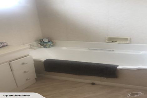 Photo of property in 9 Cardiff Street, Levin, 5510